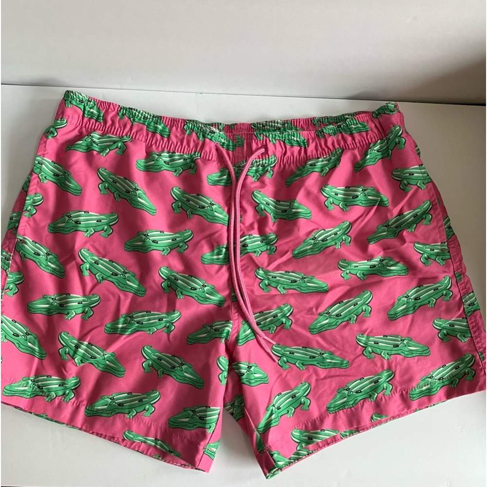 H&M men's swim trunks - pink with crocodiles, size Large